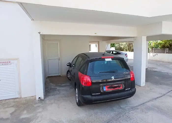 Luxury Maisonette Apartment - Ea View, Gym- 5 Min From Beach