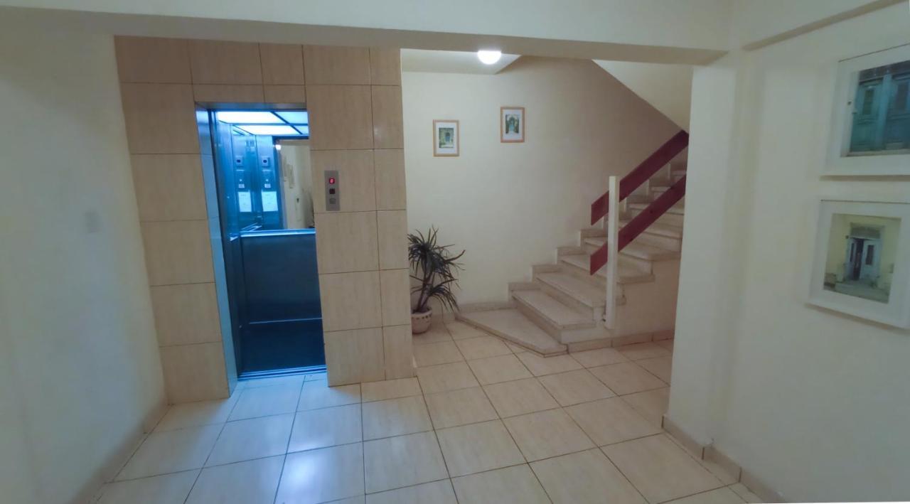 Appartement Luxury Maisonette - Ea View, Gym- 5 Min From Larnaca